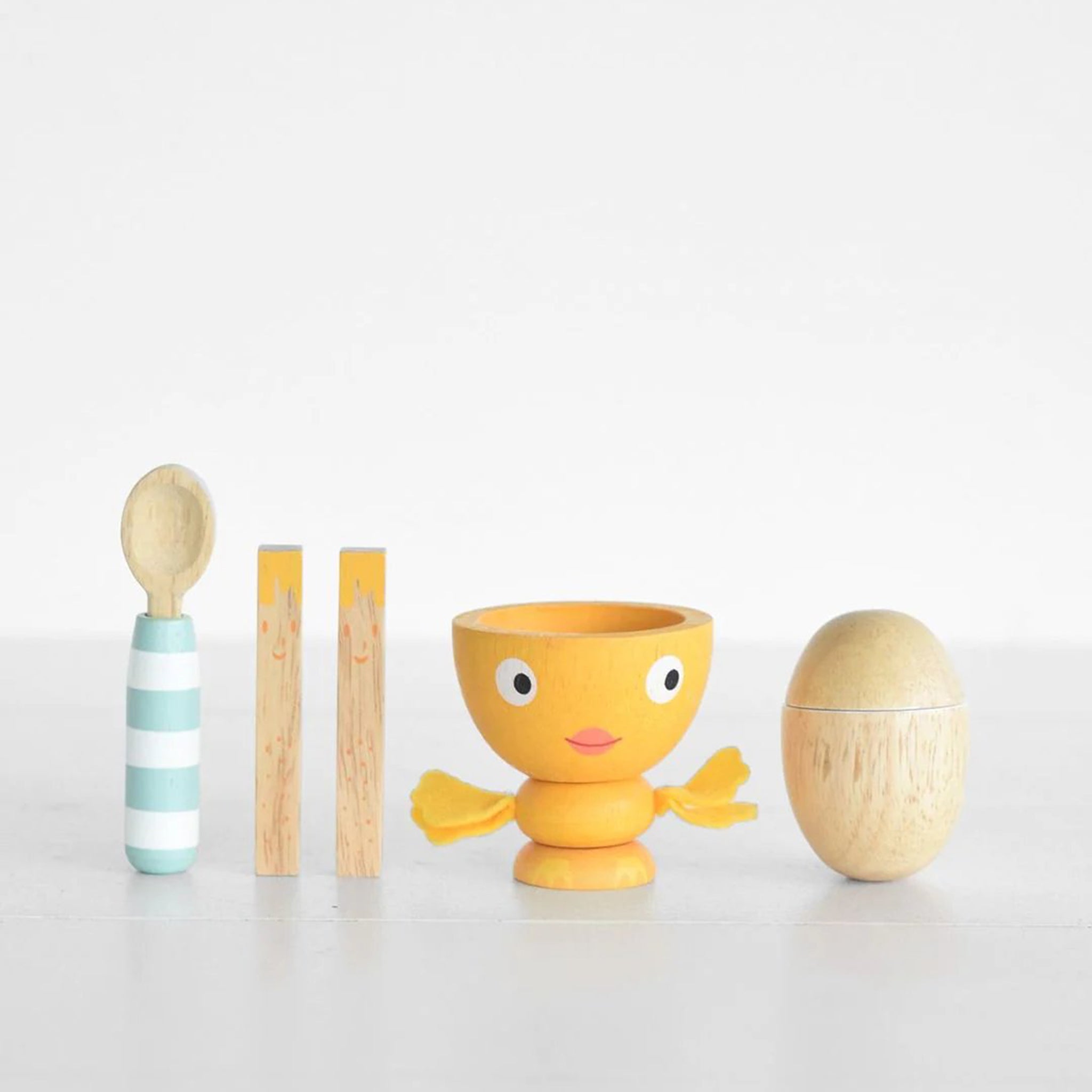 Le Toy Van Egg Cup Set &#39;Chicky - Chick&#39;