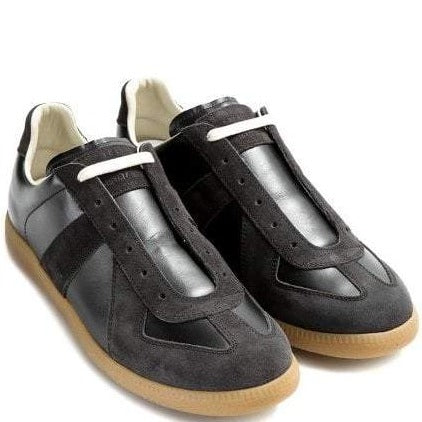 Maison Margiela Men&#39;s Trainers Plain Black